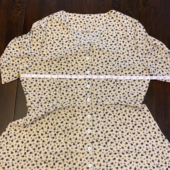 Vintage-Inspired Floral Button-Front Midi Dress - Size L 🔹 - Picture 7 of 11